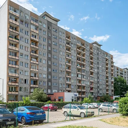 Chodecka Comfort By Bookinghost *