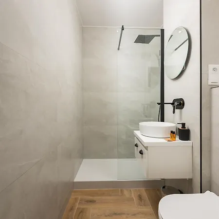 Chodecka Comfort By Bookinghost 바르샤바