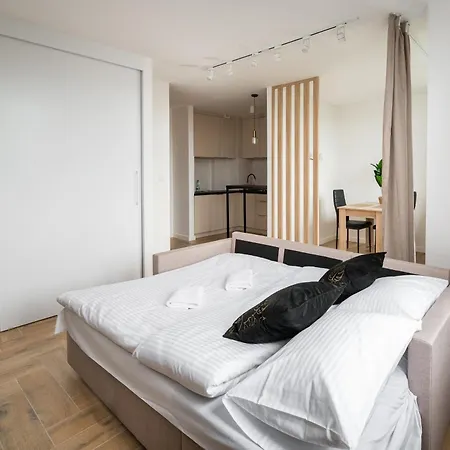 Chodecka Comfort By Bookinghost 아파트 *