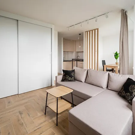 Chodecka Comfort By Bookinghost 아파트 *