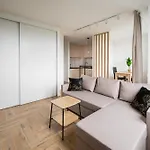 Chodecka Comfort By Bookinghost דירה *